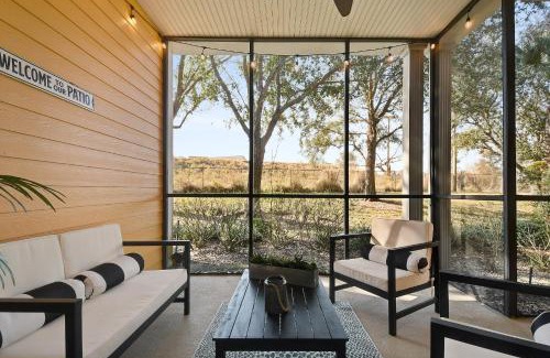 Bahama Bay House | Bahama Bay New Modern 2 Bedroom patio sleep 6