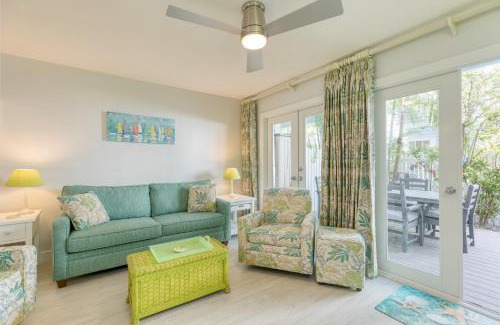 Bahama Village House | Bahamian Reed by AvantStay Walk to Everything w Community Pool Week Long Stays Only