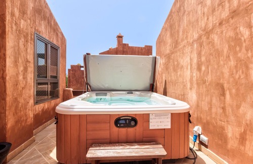 Palm-Mar Ski Chalet | Bahia - Adjona 2.2 PENTHOUSE SEA VIEW & JACUZZI 2B