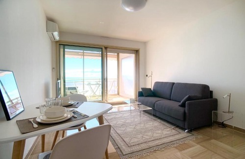 Fabron Apartment | Bahia Bay