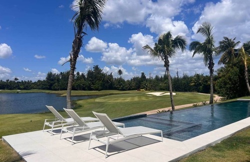 Herreras House | Bahia Beach Mansion- Casa Prestige