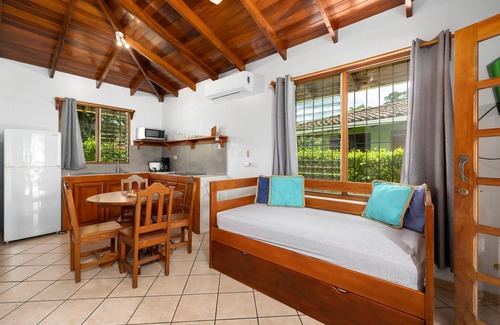 Potrero Hotel | Bahia Esmeralda