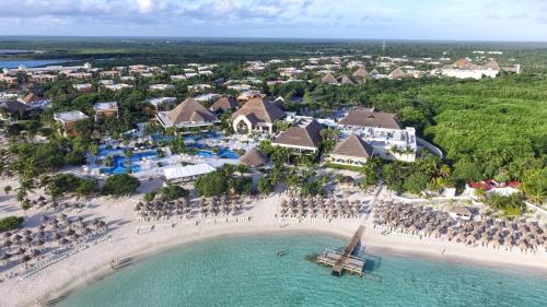 Akumal Resort | Bahia Principe Luxury Akumal - All Inclusive