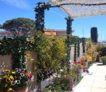 Villeneuve Loubet Beach Apartment | Baie des anges appartement Bis