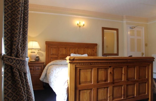 Lincoln Hotel | Bail House