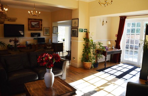 Lincoln Hotel | Bail House