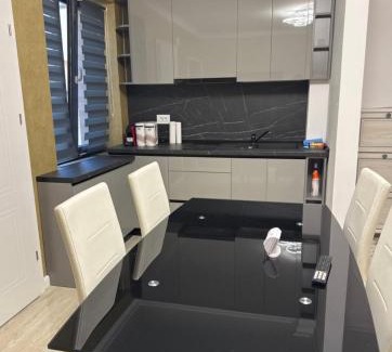 Baile Herculane Apartment | Baile Herculane-Locuinta centrala pentru pretențioși!