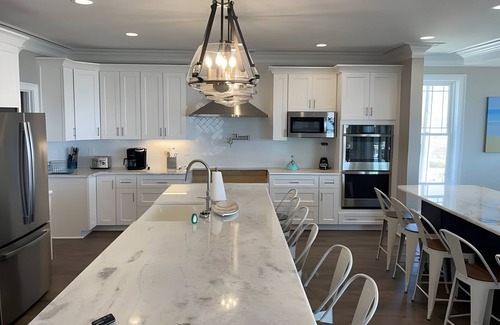 Windy Hill House | Bailey's Lighthhouse