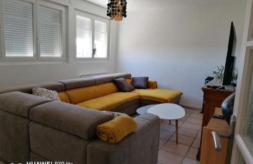 Forcalquier Apartment | Bain de soleil