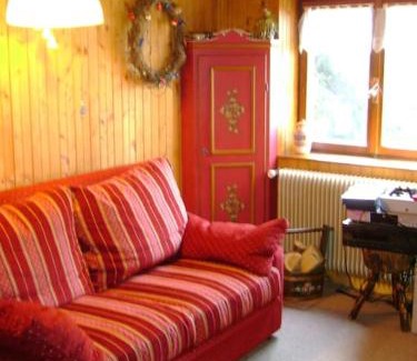 Tesero Ski Chalet | Baita Giggia sulle piste - Cavalese in Trentino Alto Adige cottage chalet
