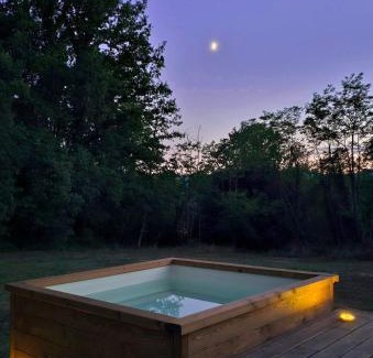 Reggello Ski Chalet | Baita nel bosco in Toscana con vasca esclusiva