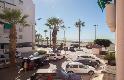 La Cala del Moral Apartment | Bajo en Primera linea - Cala del Moral