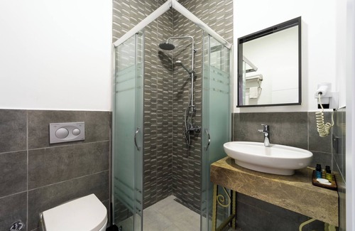 Bakırkoy Hotel | Bakırköy DES Suit Otel