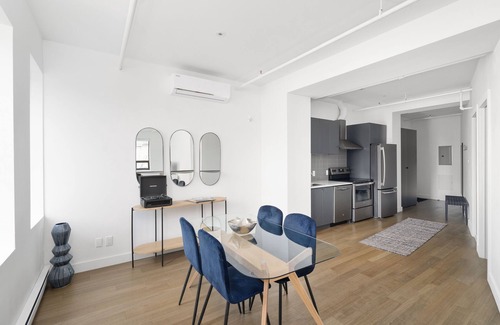 International District Apartment | Bakan - Gem in the city : MODERN 1BD in Old/DT