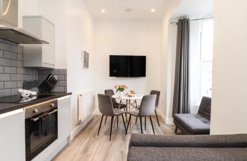 Camborne Apartment | Baker Chambers