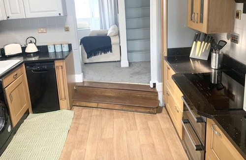 Delabole Cottage | BAKERS COTTAGE, character holiday cottage, with open fire in Delabole