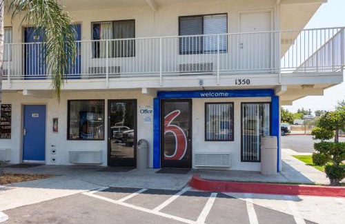 West Park Community Hotel | Bakersfield - Motel