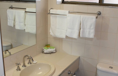 Bakery Hill Hotel | Bakery Hill Motel