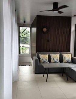San Fernando Bed & Breakfast | Balai de Biday 4 Pax Suite with Free Breakfast