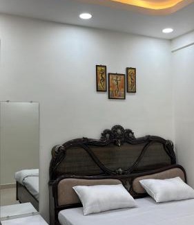 Kolar Road Apartment | Balaji Home Stay