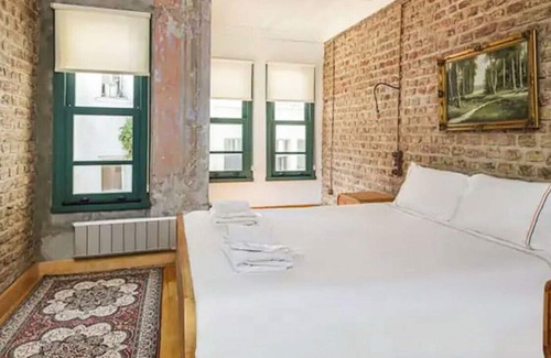 Balat Villa | Balat Heritage Close to Iconic Spots