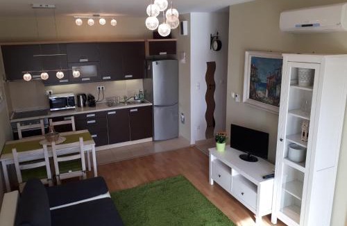 Siofok Aranypart Apartment | Balaton-Golden Beach Apartman Siófok-Aranypart-Apartman