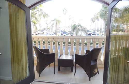 Balboa Peninsula Hotel | Balboa Inn, On the Beach