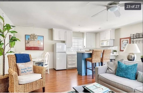 Corona del Mar Cottage | Balboa Island Favorite is Back for Summer