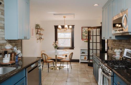 North Park House | Balboa Mansion, Spacious 6br W Hot Tub & Backyard