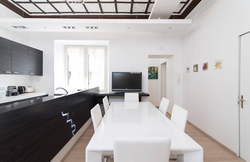 Quartiere III Pinciano House | Balboa - Via Veneto Luxury Apartment Roma 7 bedrooms, 7 bathrooms, 14 sleeps