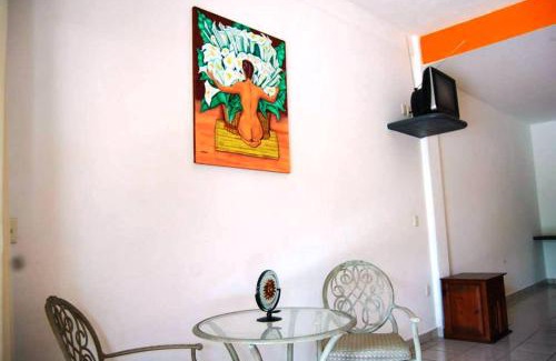 L Hotel | Balcon Gueela