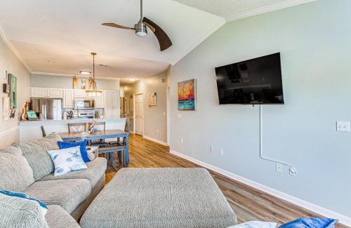 Carolina Yacht Landing Apartment | Balcony and Pool Access Serene Little River Retreat