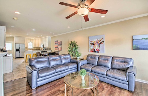 Lake Hamilton Apartment | Balcony & Boat Slip: Lakefront Unit in Hot Springs
