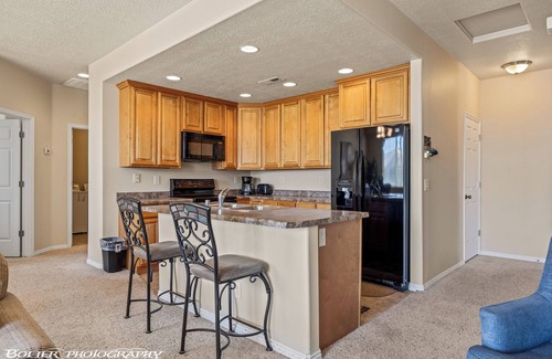 Mesquite Condo | Balcony Breeze Retreat Mesquite Vacation Rental surrounded by Golf Courses & Recreation