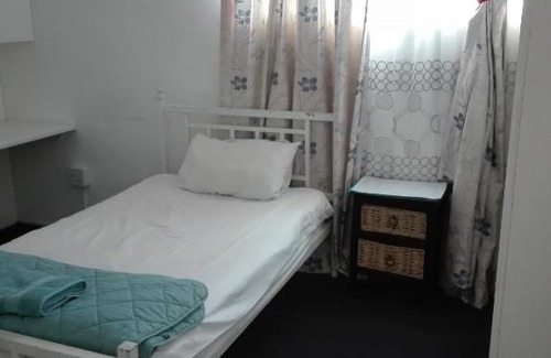 White River Bed & Breakfast | Balcony Manor