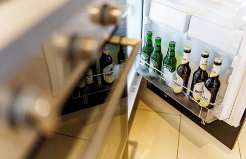 Suedviertel Apartment | Balcony, near Central Station Apartment "Oasis"