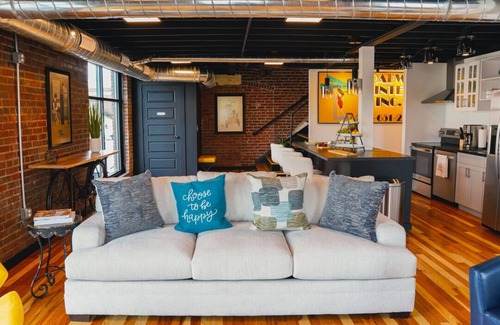Glasgow Apartment | Balcony on Broadway - Enjoy the fire on the rooftop balcony in historic Glasgow.