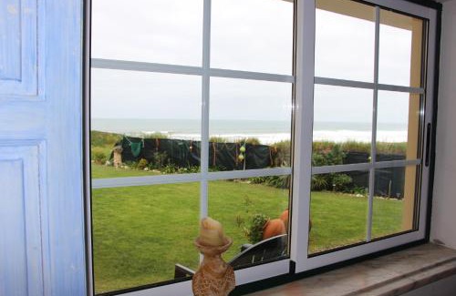 Baleal Apartment | Baleal, by the sea with swimming pool