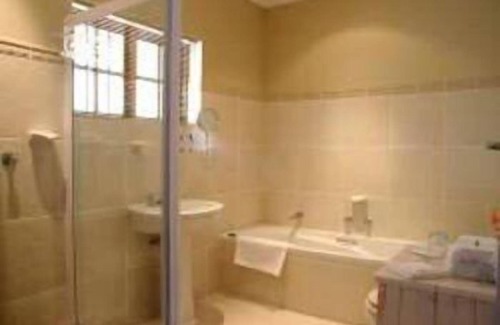 Westcliff House | Baleia Guest Lodge Bed & Breakfast