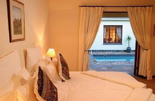Westcliff House | Baleia Guest Lodge Bed & Breakfast