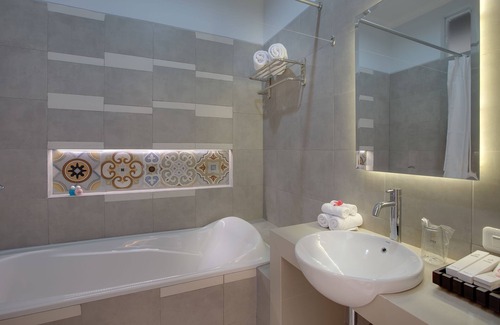 Legian Resort | Baleka Resort Hotel & Spa