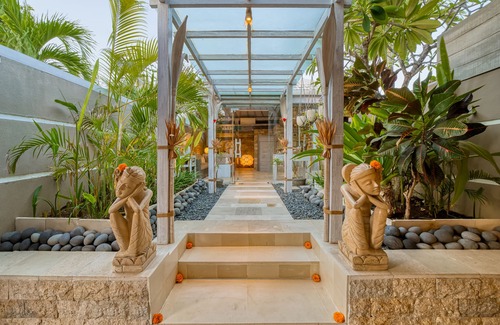 Dewi Sri Villa | Bali Cosy Villas Seminyak