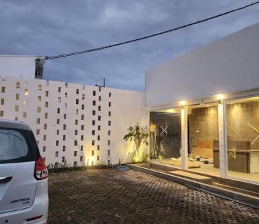 Tanjungbenoa House | Bali Thousand Island Living