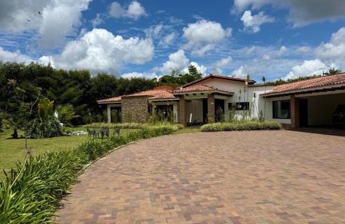 El Carmen de Viboral Villa | Bali Villa lujo en el oriente