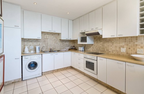 Camps Bay Apartment | Balie Bay 1 - Adults Only