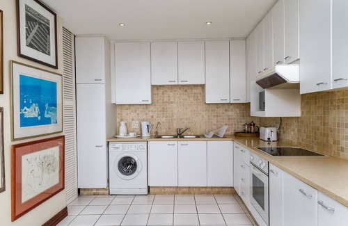 Camps Bay Apartment | Balie Bay 1 - Adults Only