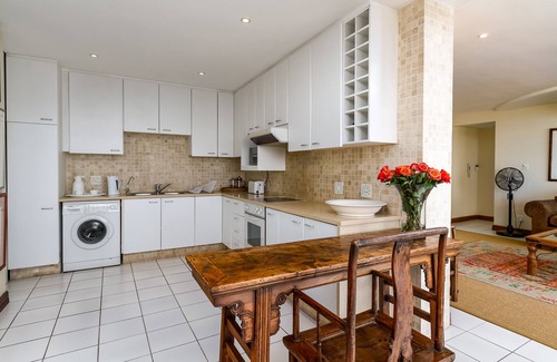 Camps Bay Apartment | Balie Bay 1 - Adults Only