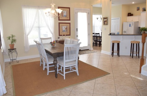 Fort Morgan Cottage | Balise du Lumiere~ Charming 3BR/21/2 BA cottage!