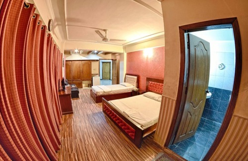 G-8 Sector Hotel | Ballagio Hotel