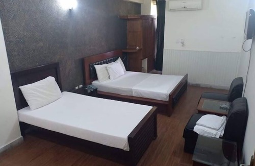 G-8 Sector Hotel | Ballagio Hotel